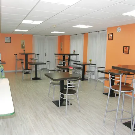 Отель Mister Bed Lomme Лилль