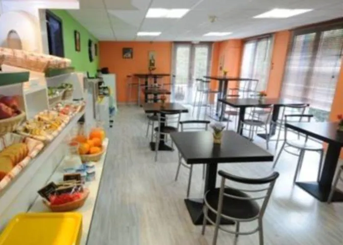 Mister Bed Lomme מלון 2*